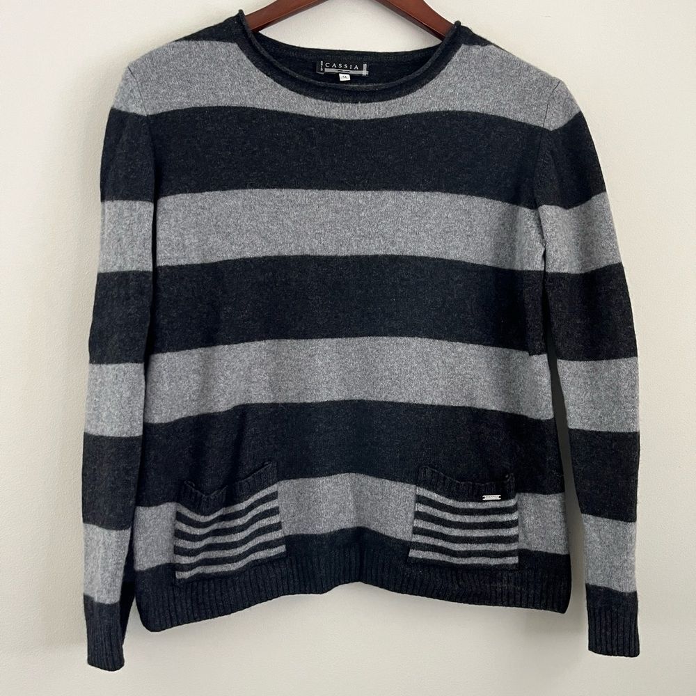 Kris Cassia Cashmere Wool Boxy Gray Striped Sweater | Size Medium